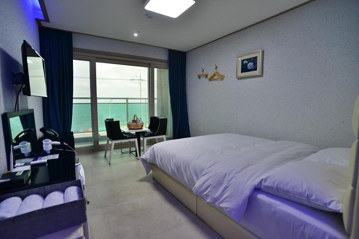 เดอะ โฟร์ ฮิลล์ Hotel เมืองเชจู ภายนอก รูปภาพ